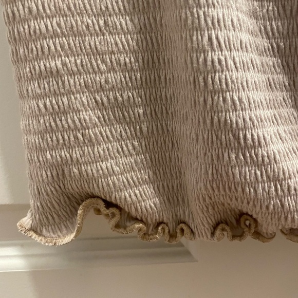 Nelly Crisscross Ruffled V-Neck Short-sleeve Top - Picture 5 of 8